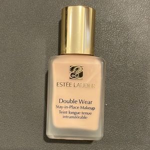 Estée Lauder Double Wear Foundation 2C3